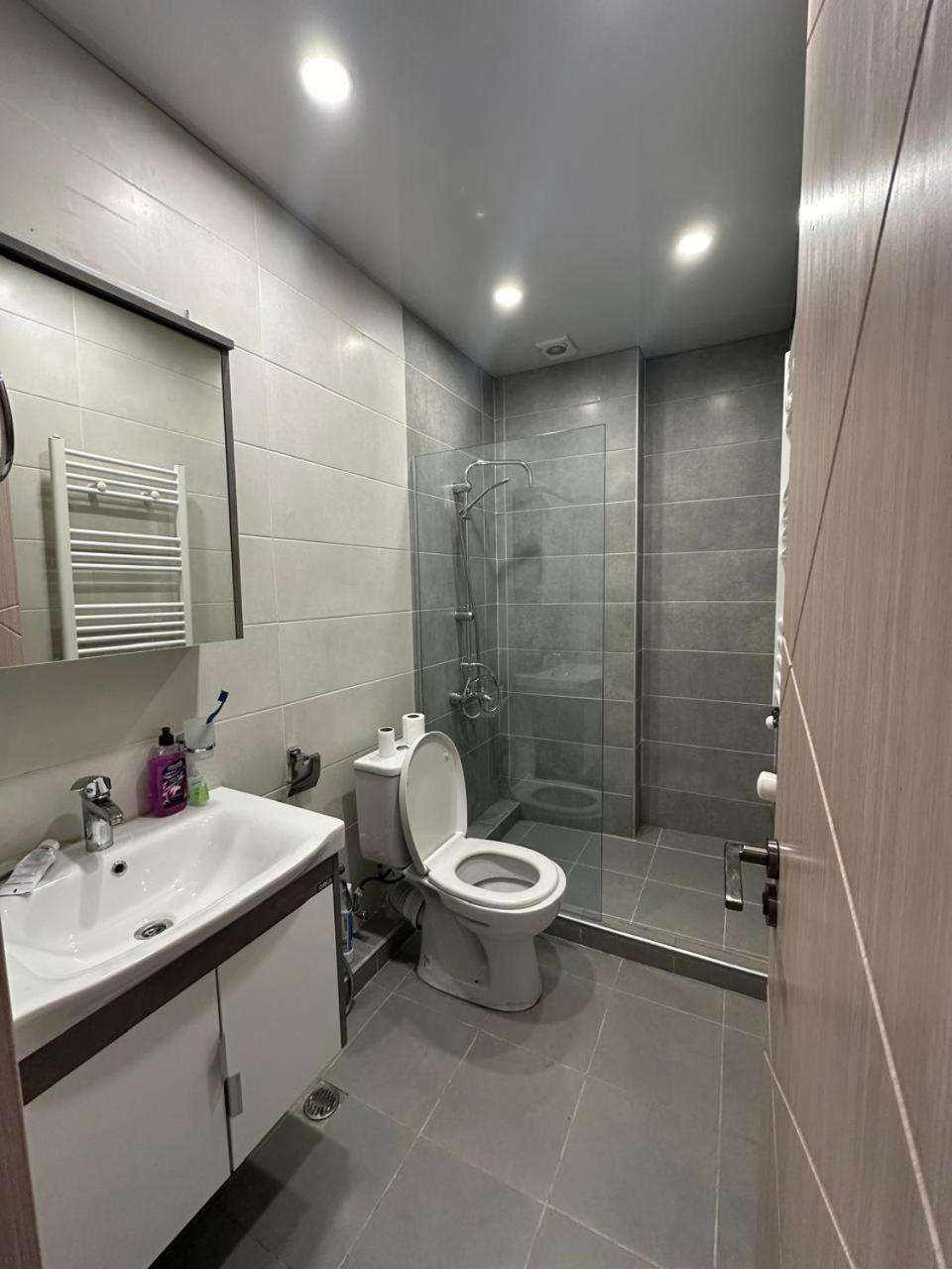 Apartment In The Center Tbilisi Bagian luar foto
