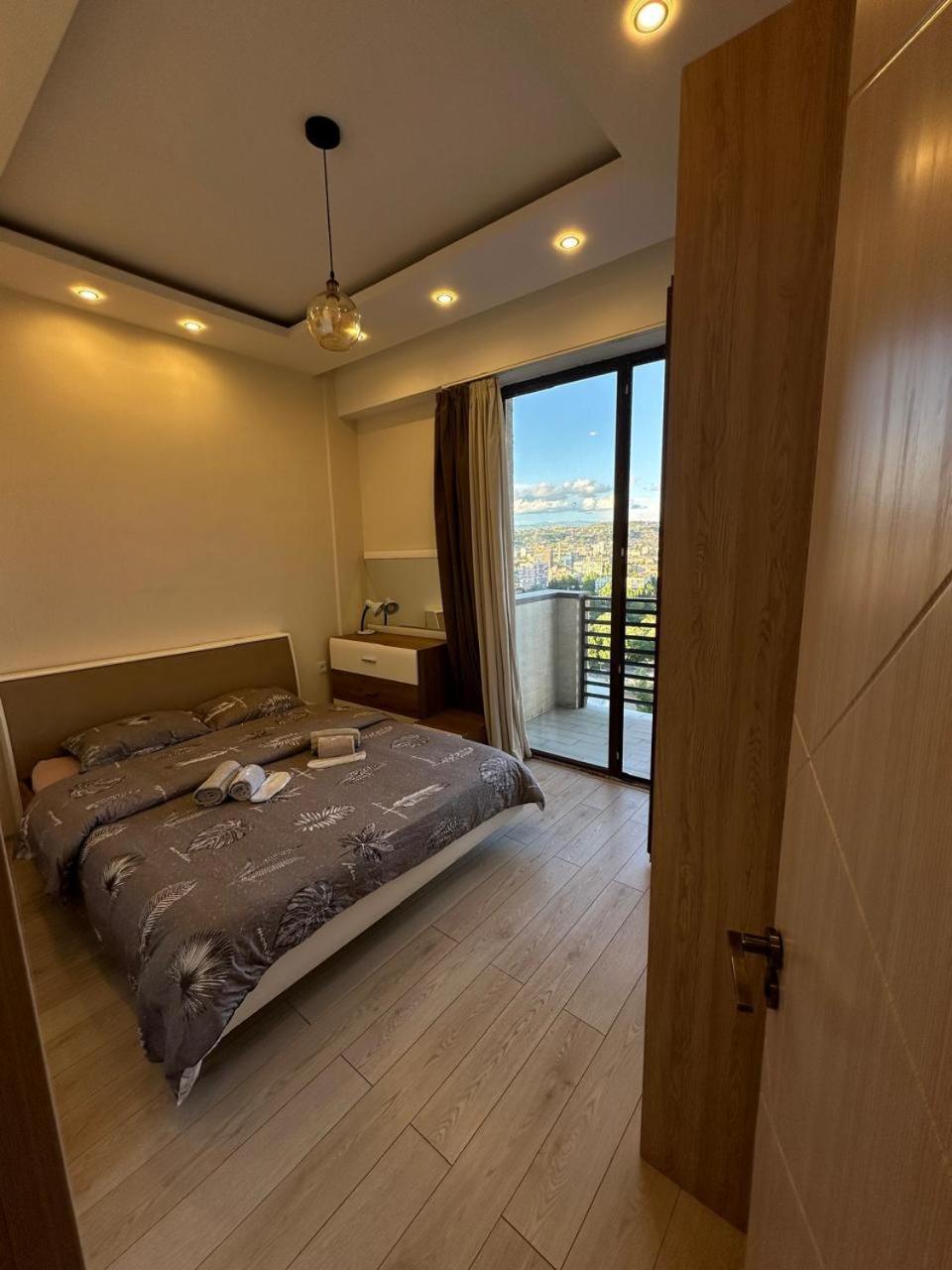 Apartment In The Center Tbilisi Bagian luar foto