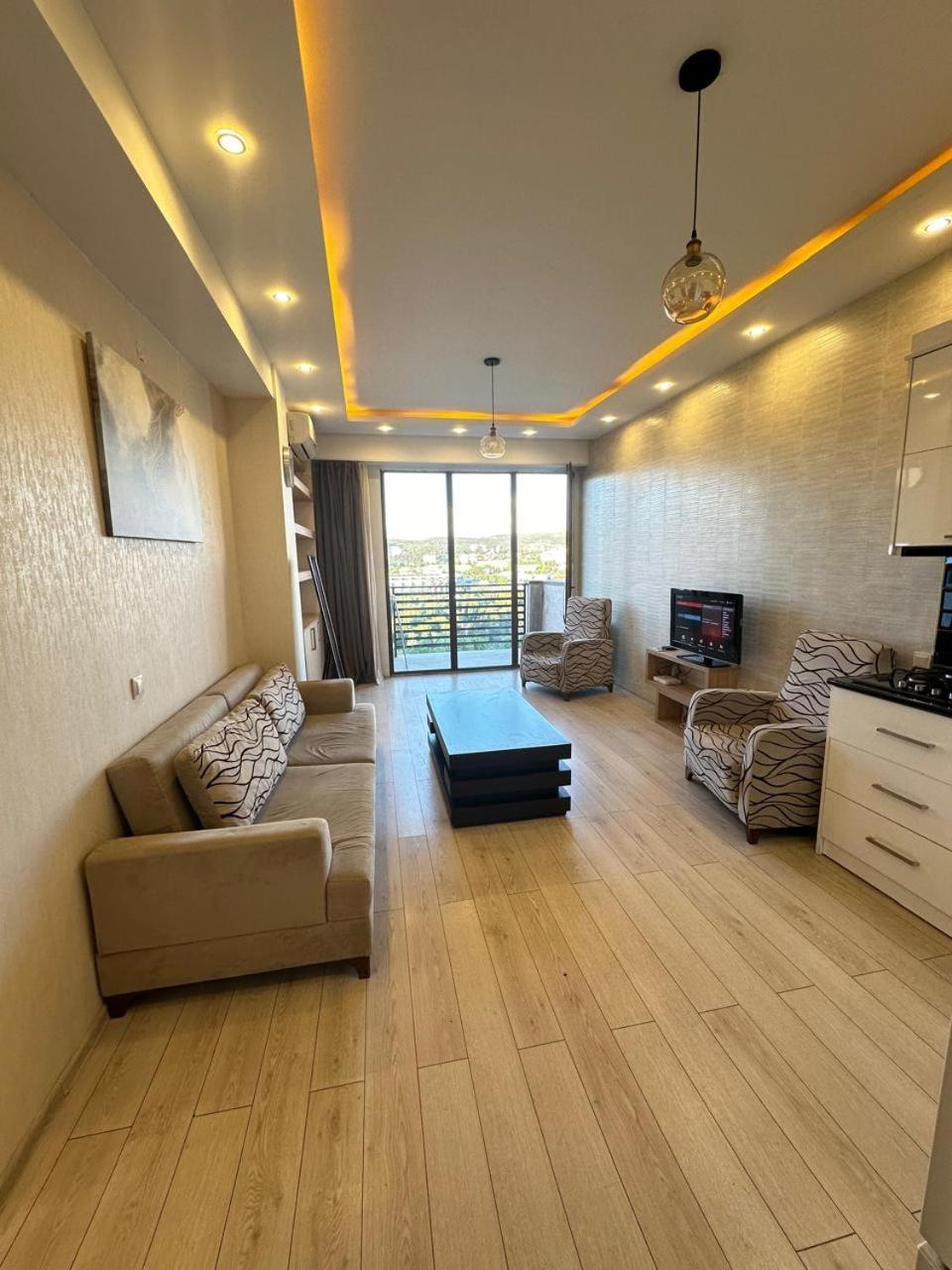 Apartment In The Center Tbilisi Bagian luar foto